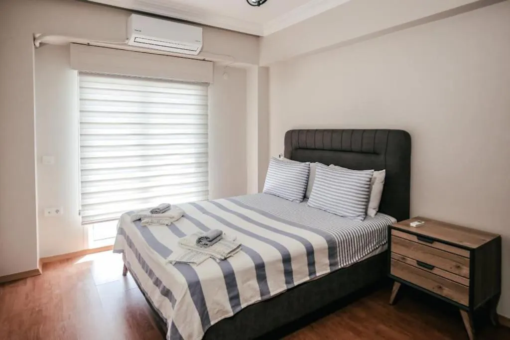Marmaris'Te Oezel Havuzlu Villa